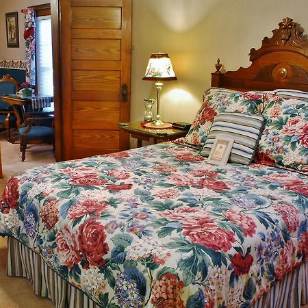 Arbor Hill Inn La Porte Экстерьер фото