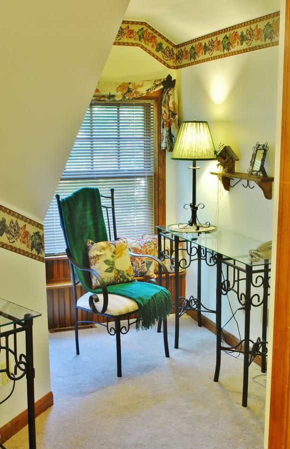 Arbor Hill Inn La Porte Экстерьер фото