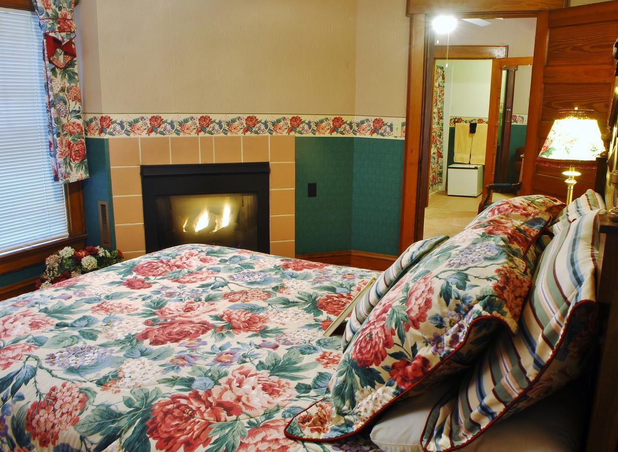 Arbor Hill Inn La Porte Экстерьер фото