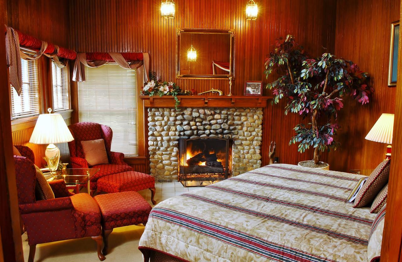Arbor Hill Inn La Porte Экстерьер фото
