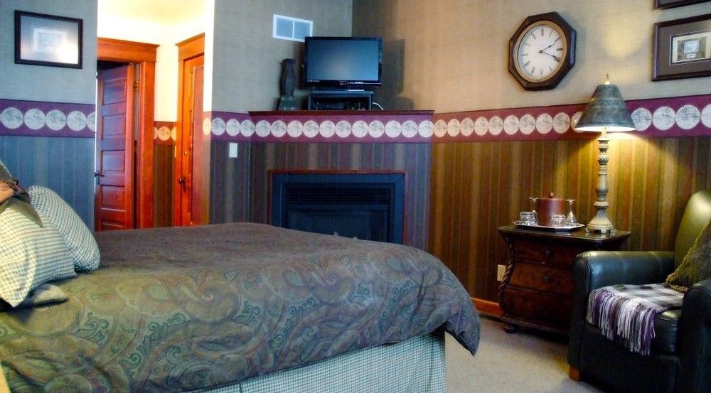 Arbor Hill Inn La Porte Экстерьер фото
