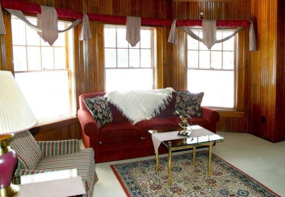 Arbor Hill Inn La Porte Экстерьер фото
